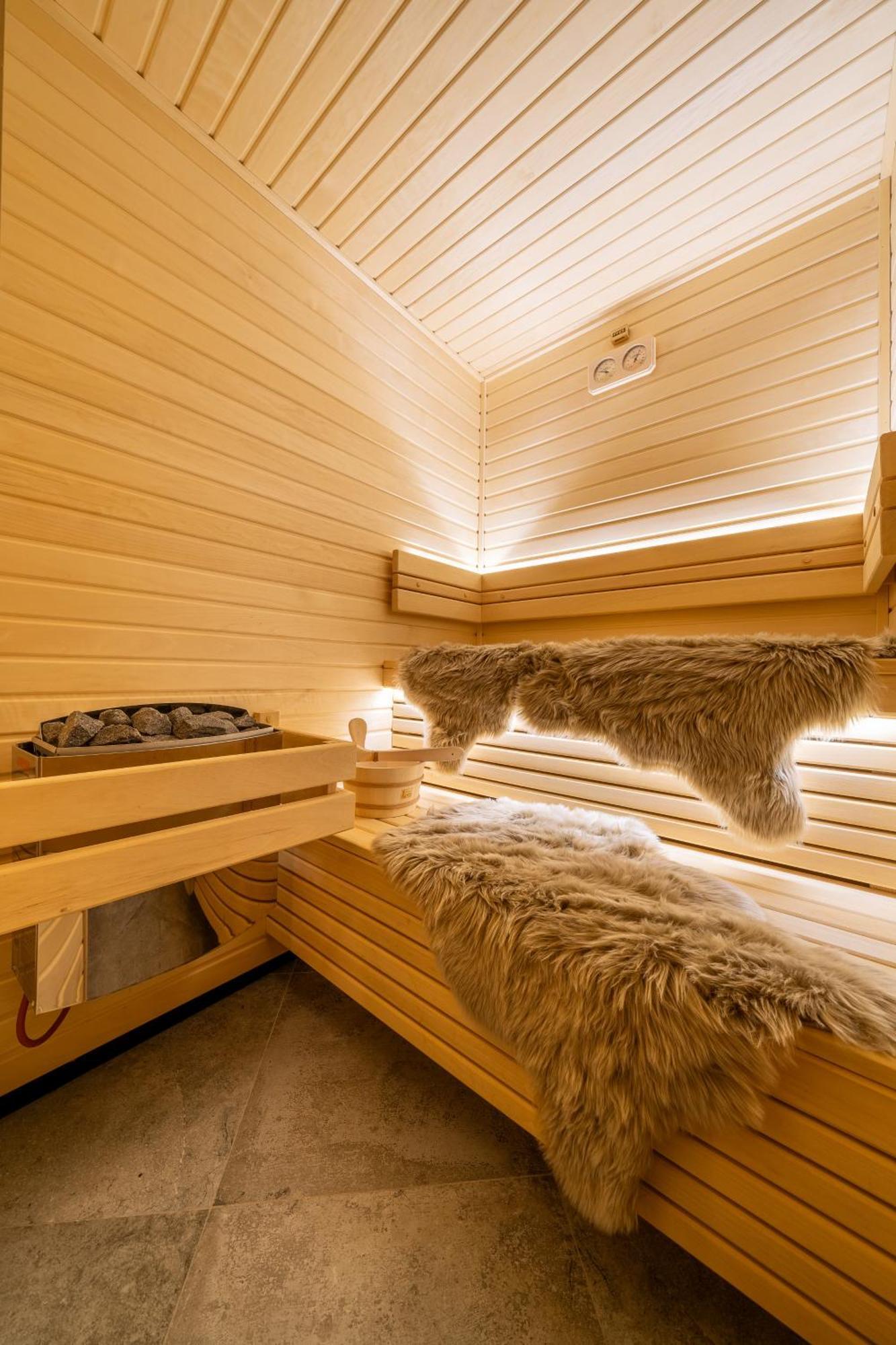 Willa Bozena Jacuzzi & Sauna Закопане Екстер'єр фото